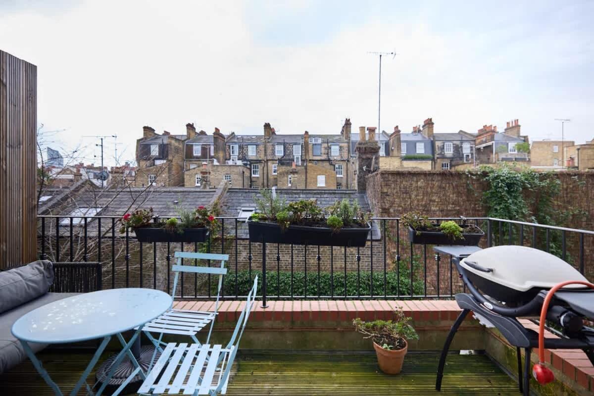 The Chelsea Gem - Charming 1bdr With Balcony Apartment *