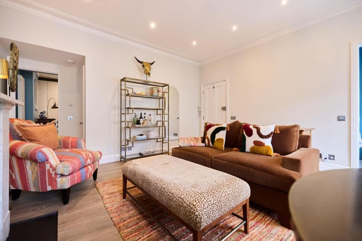 The Chelsea Gem - Charming 1bdr With Balcony London